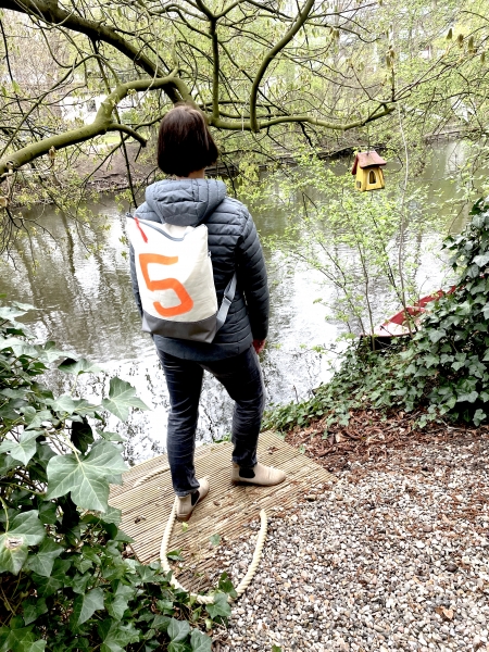 Segeltuchrucksack mit oranger 5